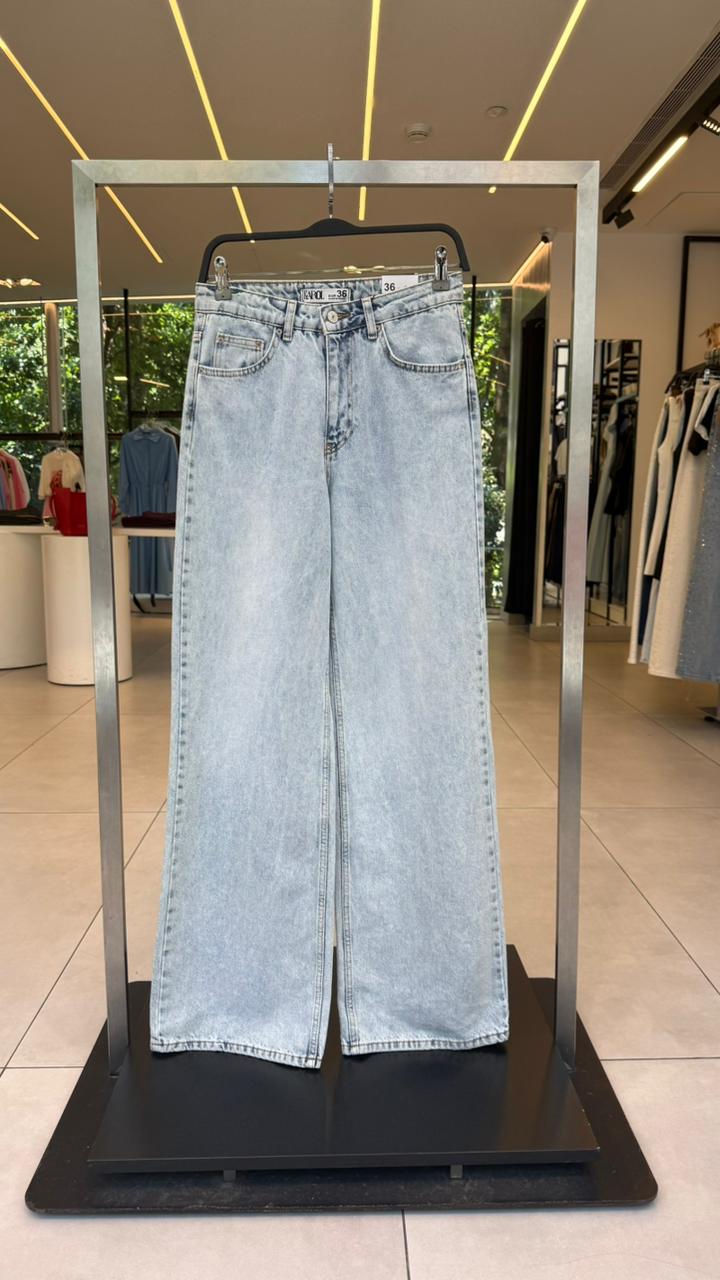 straight jeans