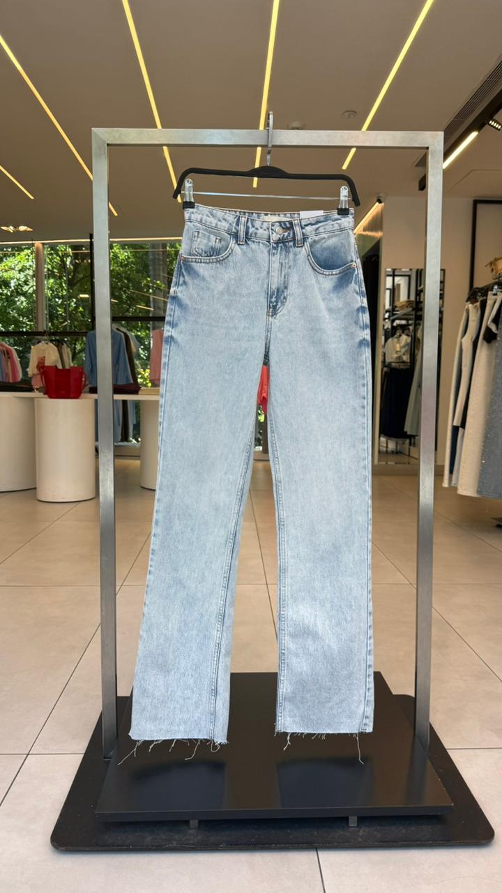 straight jeans