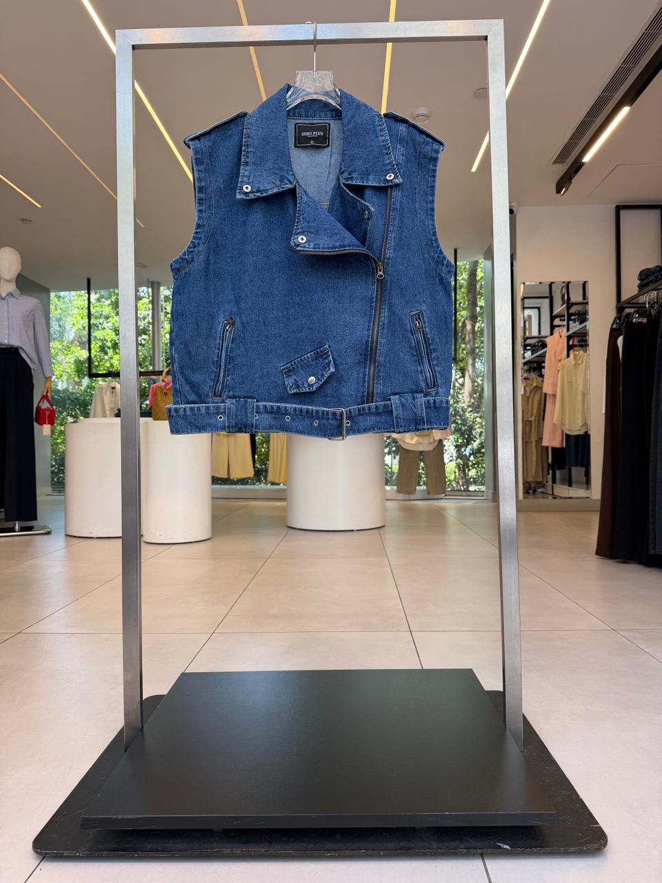 vest