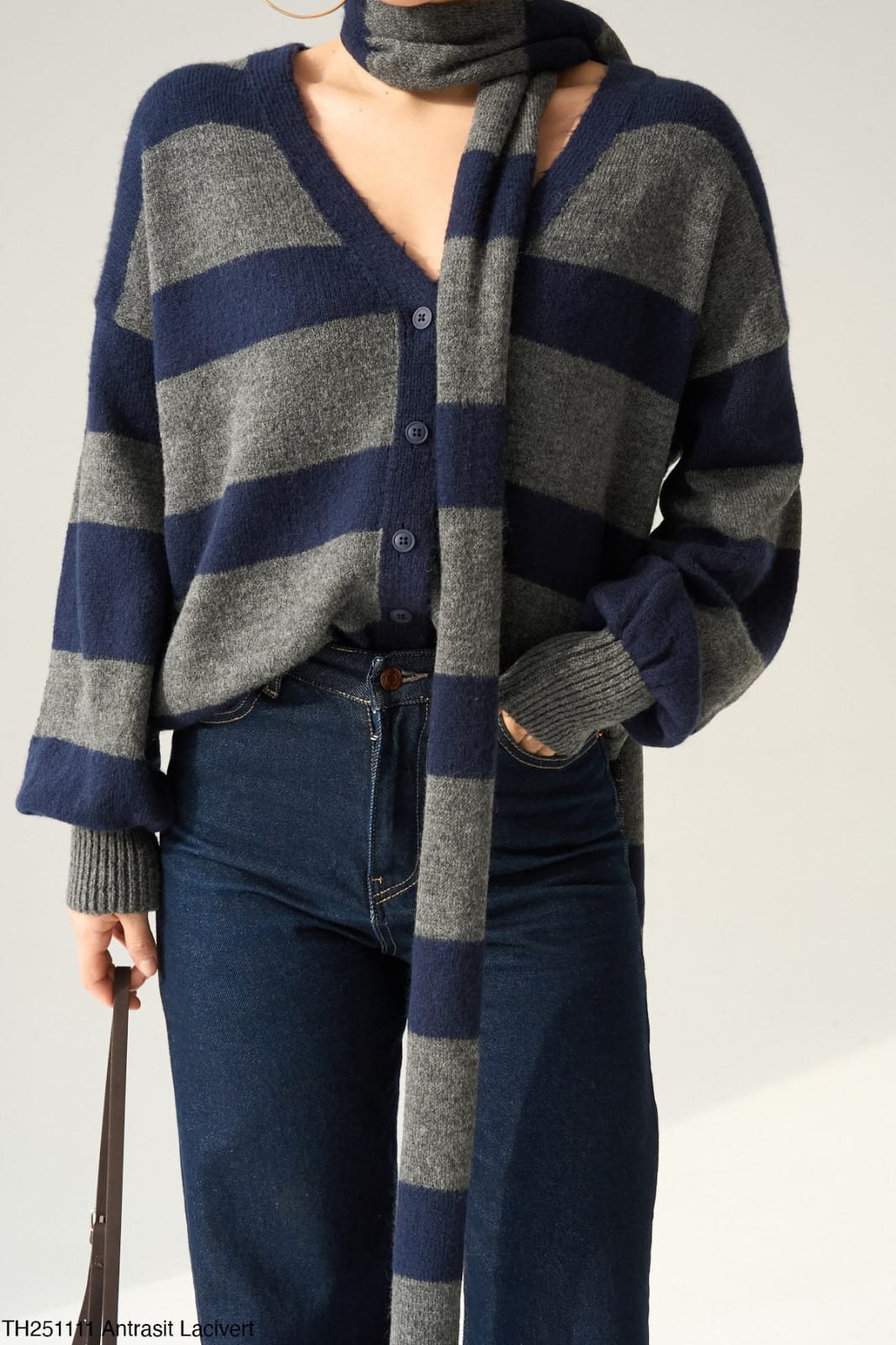 Wool cardigan with scarf