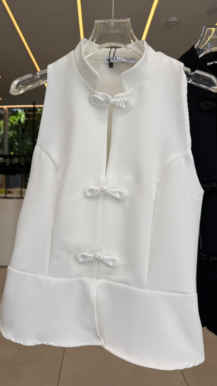 vest