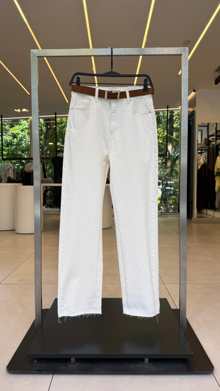 straight jeans
