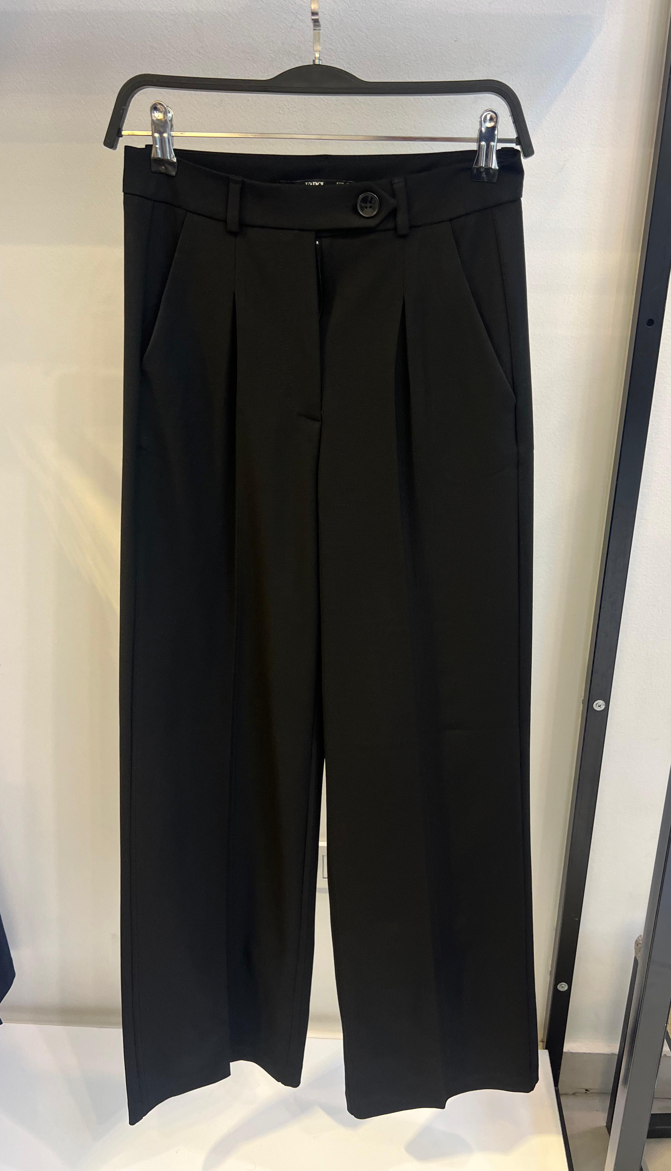 Wide leg pants