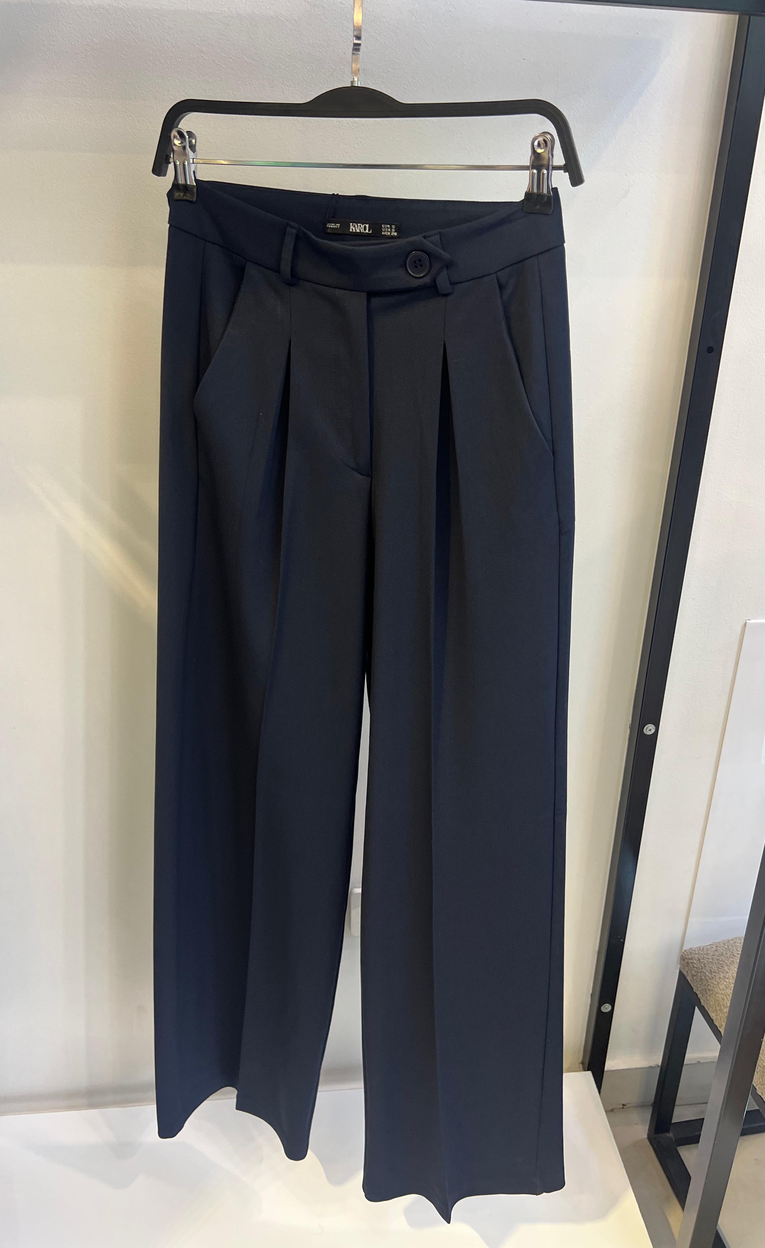 Wide leg pants