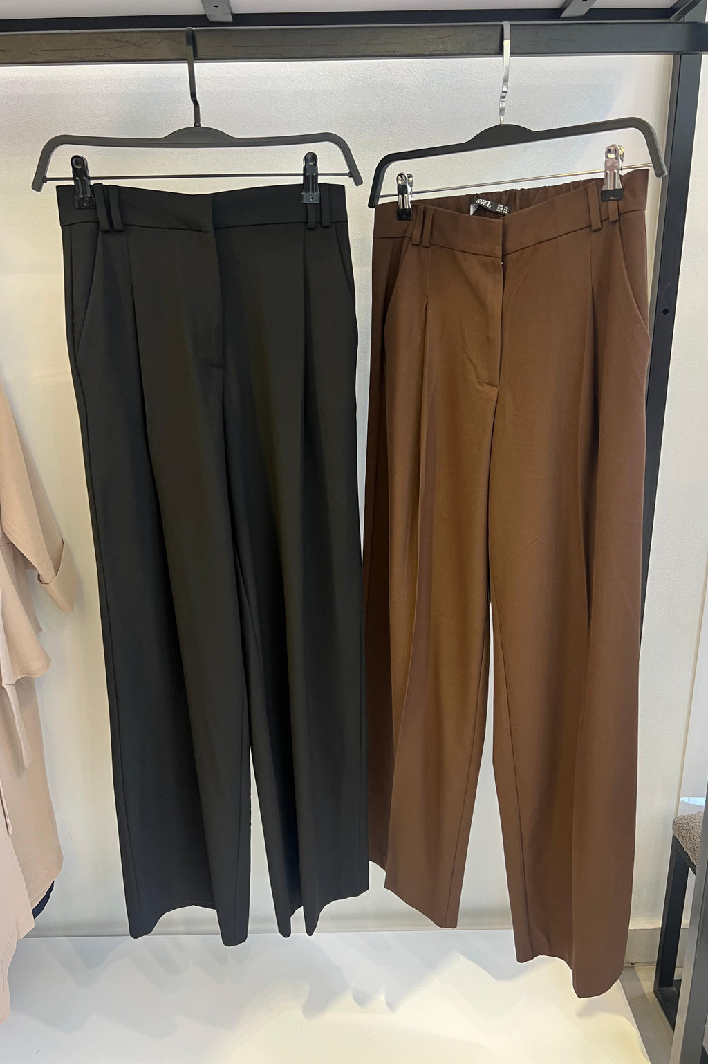 pants 9003