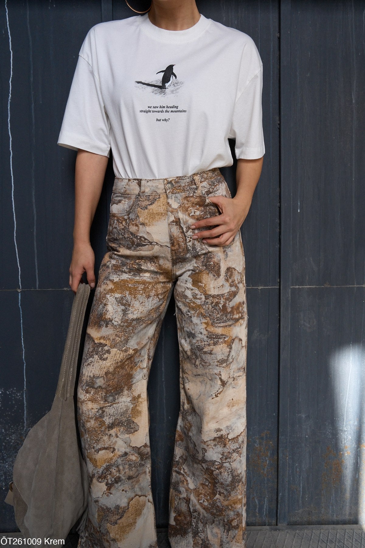 T-shirt