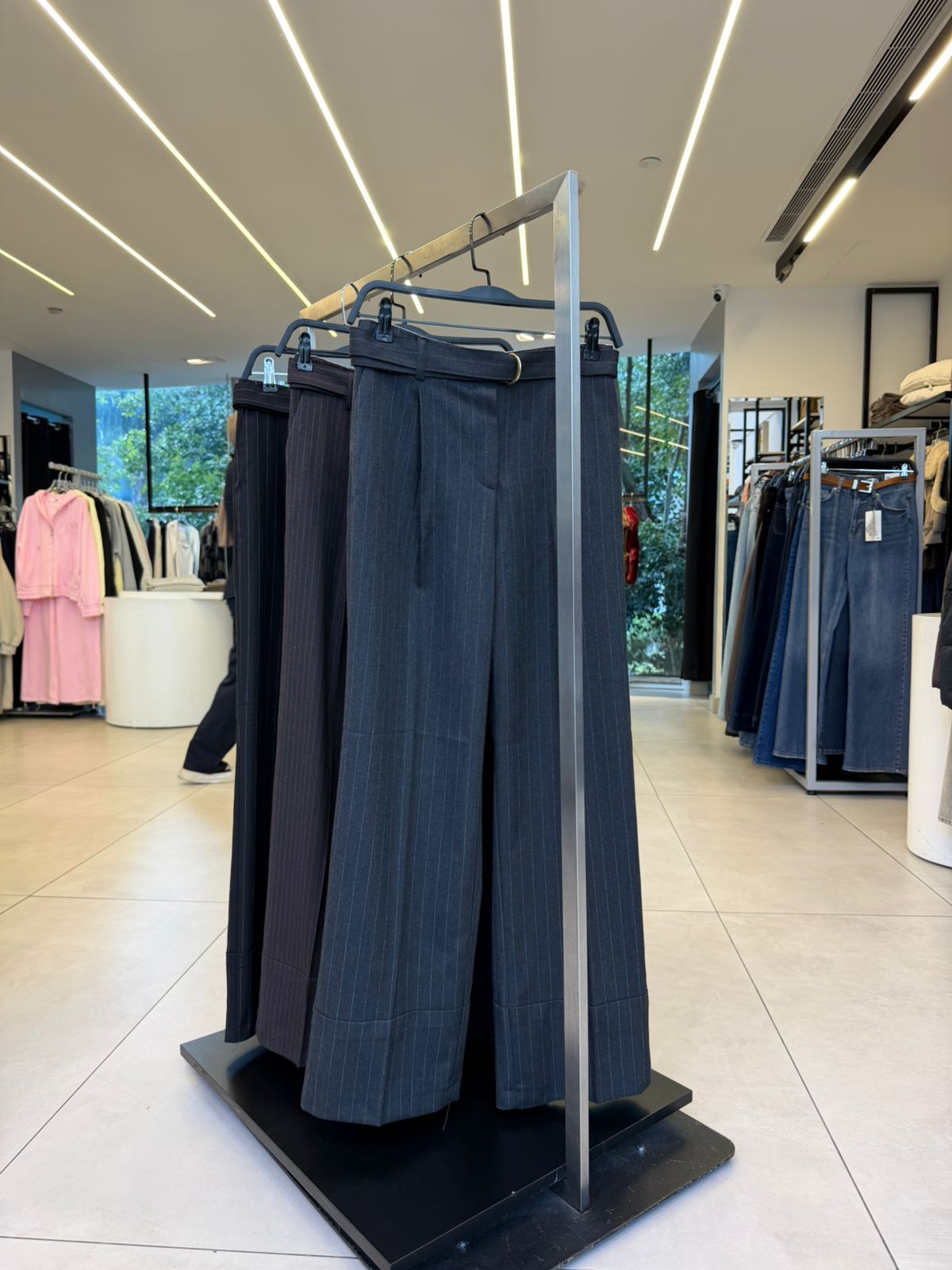 pant 17236