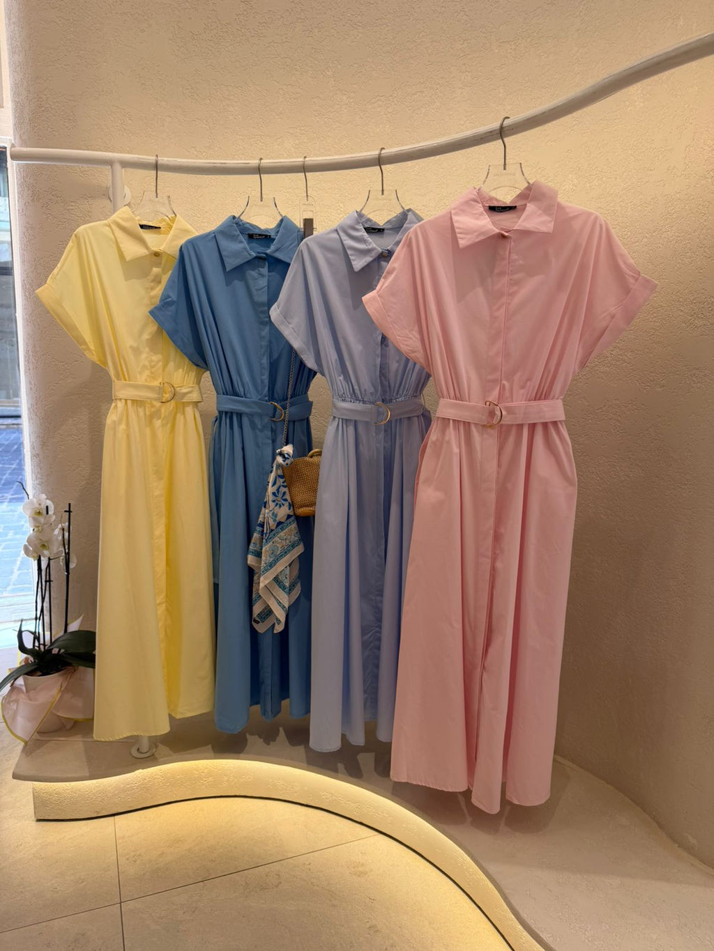 DRESS