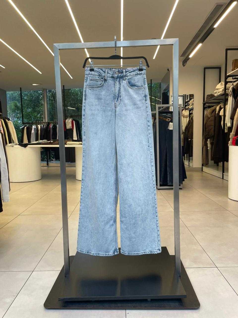 Wide leg jeans  814