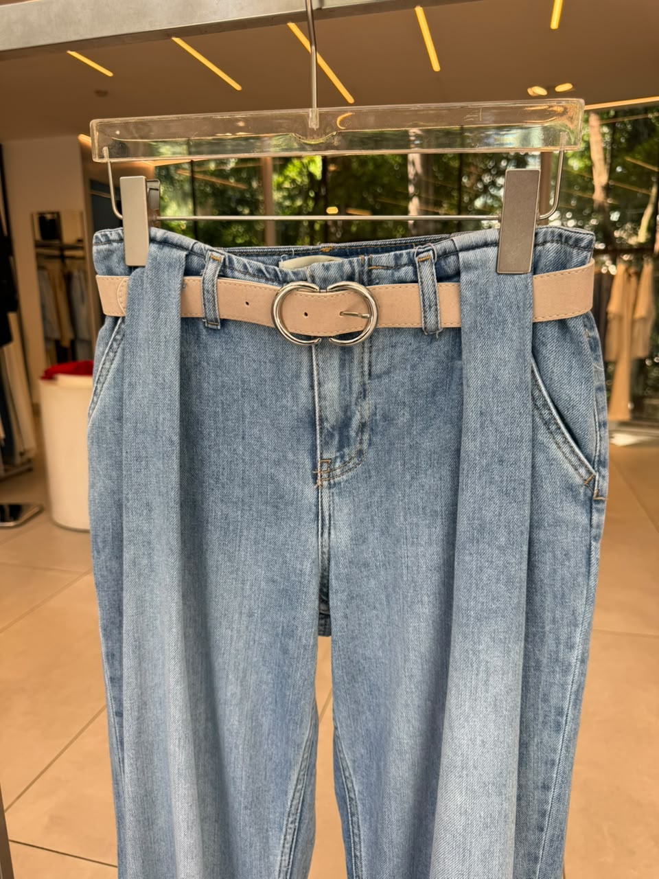 Straight jeans